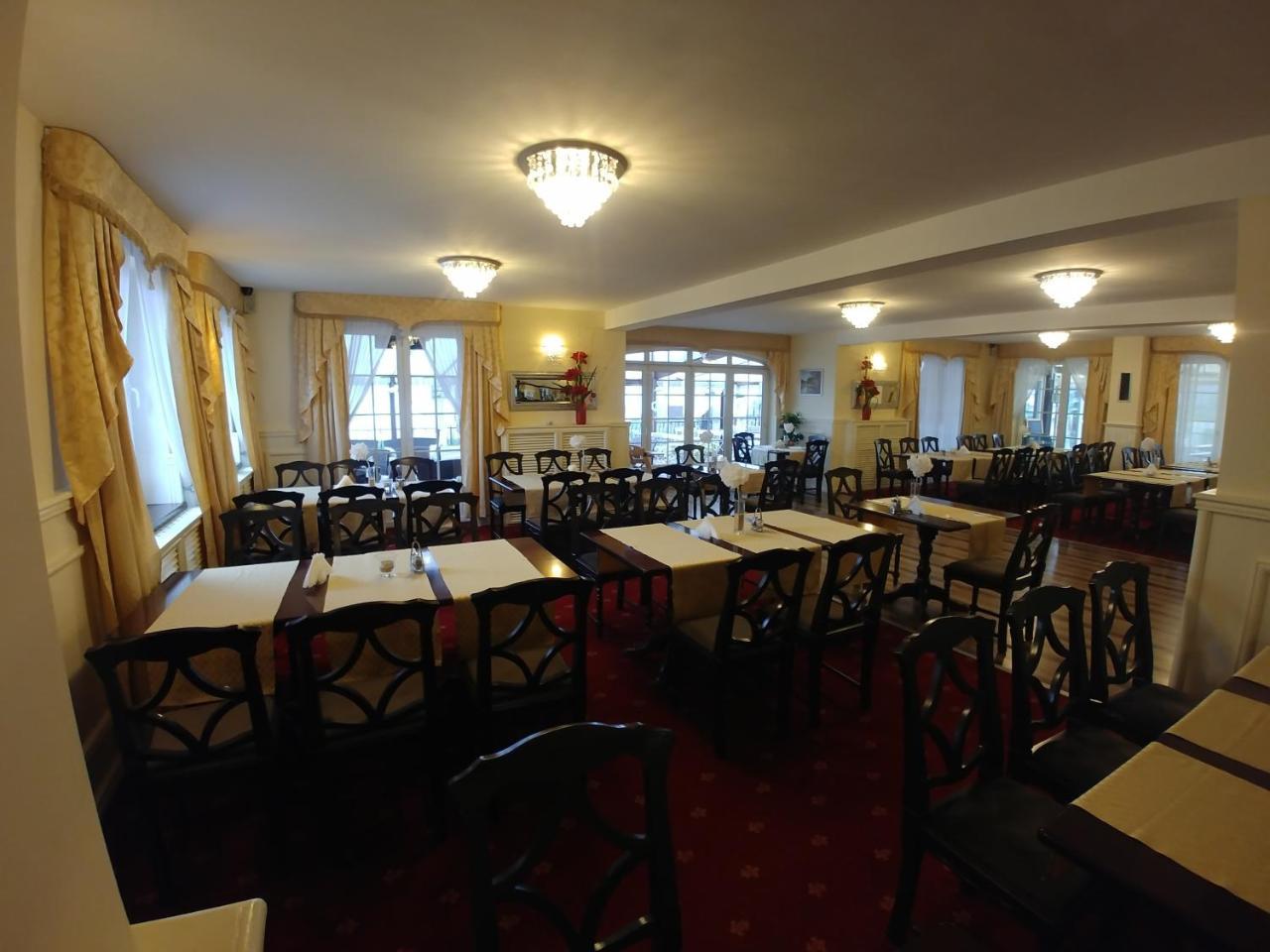 Hotel Mazurski Dworek Mikołajki 외부 사진